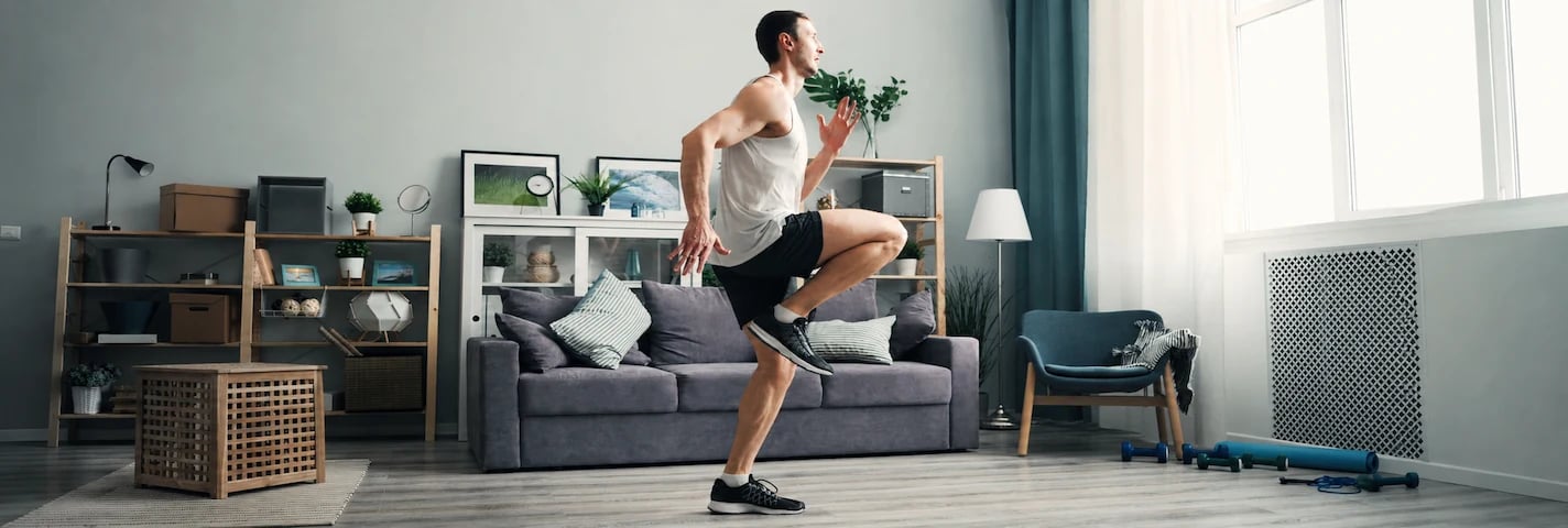 Homem a fazer exercício físico